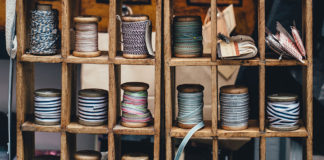 Gorgeous DIY Button Wall Art Made From Old Plates